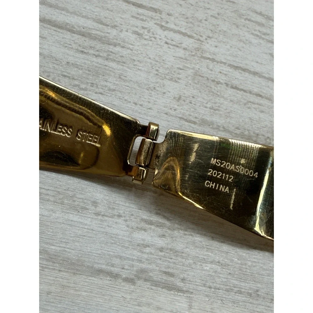 Michele Navy Silicone Gold Stainless Steel Apple Watch Band 38/40/41 MS20AS0004